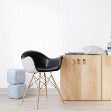 Load image into Gallery viewer, Light Wood Peel & Stick Wallpaper N012151