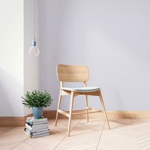 Load image into Gallery viewer, Soft Grey Gradient Peel & Stick Wallpaper N014170