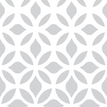 Load image into Gallery viewer, Kids Baloon Peel and Stick Wallpaper Roll
